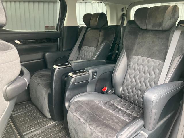 ヴェルファイア ２．５Ｚ　Ｇエディション　純正大型後席モニター　純正１０型ナビ　バックカメラ　ＡＣ１００Ｖ電源　両側パワスラ　パワーバックドア　ハンドルヒータ―　エグゼクティブパワーシート　ＬＥＤヘッドライト　クルコン　ＥＴＣ（22枚目）