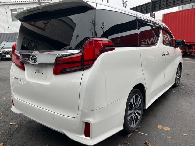 アルファード ２．５Ｓ　Ｃパッケージ　純正ディスプレイオーディオ　純正ＤＶＤデッキ　３眼ＬＥＤヘッドライト　シーケンシャルウインカー　革シート　前席シートエアコン　パワーバックドア　オートハイビーム　パワーシート（37枚目）