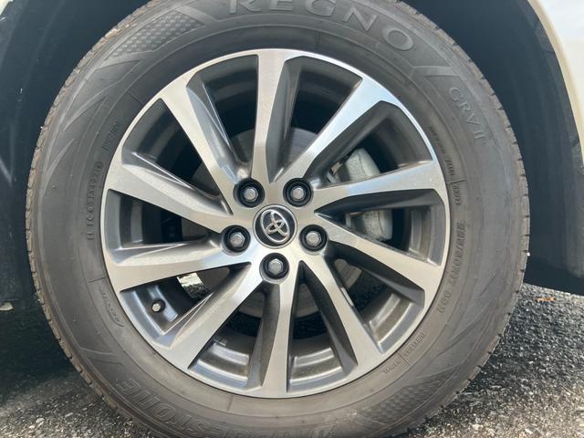 アルファードハイブリッド Ｇ　サンルーフ　純正ナビ　後席モニター　パワーバックドア　パワーシート　シートメモリー　フルセグ　Ｂｌｕｅｔｏｏｔｈ接続　ＬＥＤヘッドライト　１７インチ純正ＡＷ　ＥＴＣ　オットマン（55枚目）