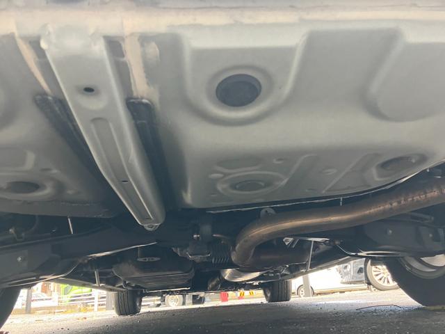 アルファードハイブリッド Ｇ　サンルーフ　純正ナビ　後席モニター　パワーバックドア　パワーシート　シートメモリー　フルセグ　Ｂｌｕｅｔｏｏｔｈ接続　ＬＥＤヘッドライト　１７インチ純正ＡＷ　ＥＴＣ　オットマン（56枚目）