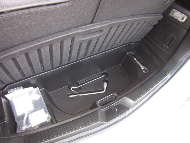 プレマシー 20C-スカイアクティブ リモコン自動ドア 禁煙車 前後ドラレコ DVD再生純正ナビフルセグTV CD5000曲録音 Bluetooth音楽再生 後席モニター バックカメラ LEDライト アイドルストップ 全国対応1年保証付(18枚目)