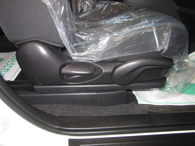 プレマシー 20C-スカイアクティブ リモコン自動ドア 禁煙車 前後ドラレコ DVD再生純正ナビフルセグTV CD5000曲録音 Bluetooth音楽再生 後席モニター バックカメラ LEDライト アイドルストップ 全国対応1年保証付(23枚目)