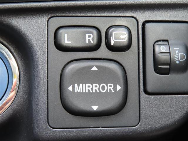 アクア Ｇ　バックモニタ　セキュリティー　デュアルエアバック　ナビＴＶ　Ｉ－ＳＴＯＰ　パワーウィンドウ　ＥＳＣ　ＡＴエアコン　ＡＢＳ　パワーステアリング　アルミ　運転席エアバッグ　キーレススタートシステム　ＥＴＣ（13枚目）