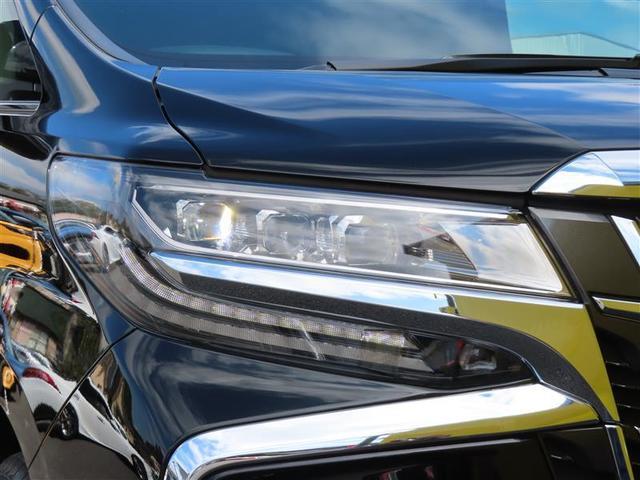 アルファードハイブリッド ＳＲ　Ｃパッケージ　後席モニター　衝突回避システム　ＴＣナビ　両側Ｐスラドア　レーダークルーズ　ＥＴＣ２．０　Ｂカメラ　コンセント　シートＡＣ・ヒーター　Ｐバックドア　ＬＥＤライト　スマートキー　Ｂｌｕｅｔｏｏｔｈ（33枚目）