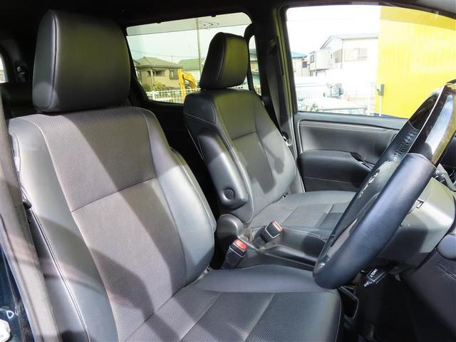 エスクァイア Gi 黒革シート ドライブレコーダ LEDヘッドライト アルミ 両側パワースライドドア ミュージックプレイヤー接続可 リアオートエアコン 寒冷地仕様 クルコン DVD 横滑防止装置 エアバッグ 4WD(17枚目)