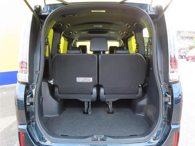 エスクァイア Gi 黒革シート ドライブレコーダ LEDヘッドライト アルミ 両側パワースライドドア ミュージックプレイヤー接続可 リアオートエアコン 寒冷地仕様 クルコン DVD 横滑防止装置 エアバッグ 4WD(21枚目)