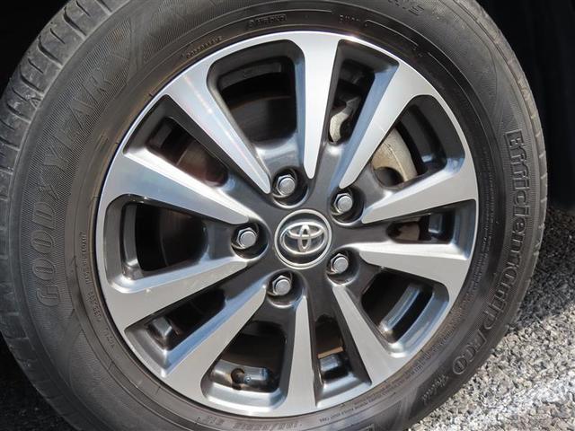 純正１５インチアルミを装備して、見た目も良好です。クルマはやっぱり外見も大切にしたいですよね。純正アルミは高い完成度で、クルマにマッチします。