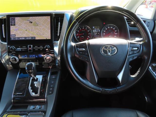 アルファード ３．５ＳＣ　レザーシート　３列　地デジ　パワーシート　ＤＶＤ再生　ＡＣ１００Ｖ電源　アルミホイール　オートクルーズコントロール　メモリーナビ　ＥＴＣ　盗難防止装置　アイドリングストップ　横滑り防止機能　キーレス（2枚目）