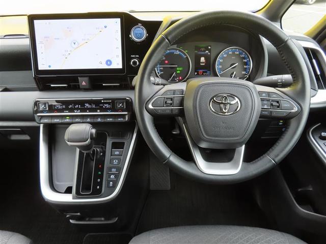 ヴォクシー ハイブリッドS-G リアオートエアコン 地デジ クルコン Bカメラ 横滑防止装置 LEDヘッド ETC車載器 両側自動ドア キーレス ナビ&TV アルミホイール 3列シート スマートキー ミュージックプレイヤー接続可(2枚目)