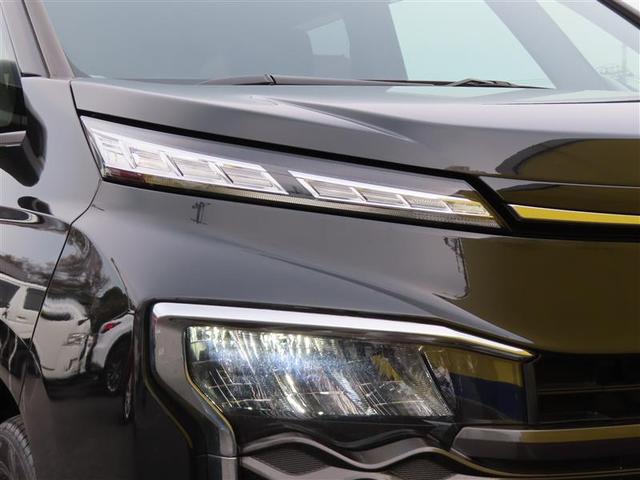 ヴォクシー S-G フルフラット Rカメラ ミュージックプレイヤー接続可 メモリーナビ アルミホイル LEDヘッドランプ 横滑り防止装置 スマートキ キーレスエントリー 3列シート ナビ&TV フルセグテレビ ETC(25枚目)