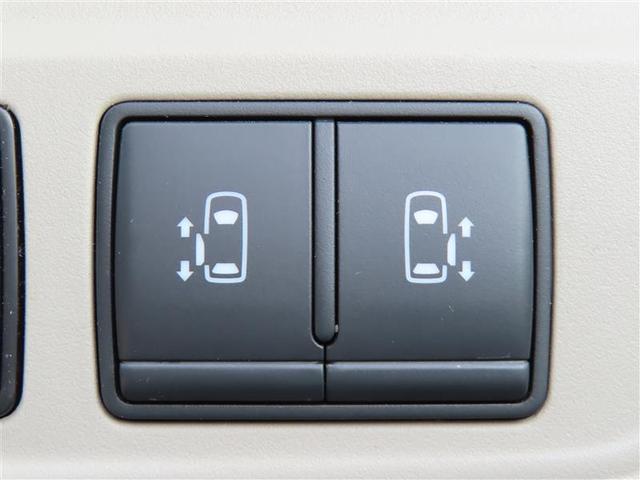 セレナ ｅ－パワー　ＸＶ　ＶＤＣ　ダブルエアコン　バックビューモニター　両側パワースライドドア　ＬＥＤヘッドライト　ＤＶＤ再生　クルーズコントロール　３列シート　ＥＴＣ　スマートキー　ドライブレコーダー　アルミホイール　ＡＵＸ（4枚目）