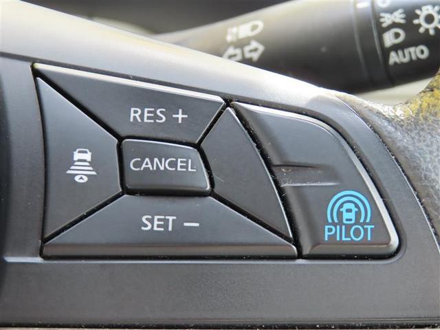 セレナ ｅ－パワー　ＸＶ　ＶＤＣ　ダブルエアコン　バックビューモニター　両側パワースライドドア　ＬＥＤヘッドライト　ＤＶＤ再生　クルーズコントロール　３列シート　ＥＴＣ　スマートキー　ドライブレコーダー　アルミホイール　ＡＵＸ（8枚目）