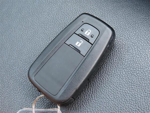 C-HR G モード ネロ セーフティプラスIII プリクラッシュセーフティ 盗難防止装置 LEDヘッドライト キーレス 半革 クルコン メモリーナビ ETC スマートキー ミュージックプレイヤー接続可 ナビ バックカメラ オートエアコン(10枚目)