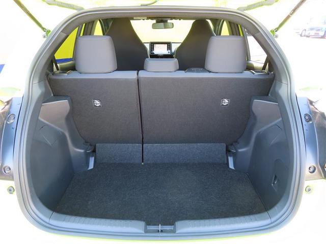 ヤリス X 被害軽減ブレーキ Bカメラ キーレスエントリー スマートキー&プッシュスタート ミュージックプレイヤー接続可 クルーズコントロール ETC車載器 ESC サイドエアバッグ メモリーナビ エアバック(17枚目)