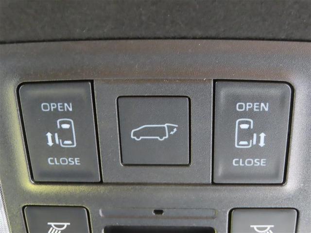 ヴォクシー ハイブリッドＳ－Ｚ　【雹害車】　衝突回避システム　ＴＣナビ　両側Ｐスラドア　レーダークルーズ　ＥＴＣ２．０　Ｂカメラ　全方位カメラ　コンセント　シートヒーター　Ｐバックドア　デジタルインナーミラー　ＢＳＭ　ＬＥＤライト（7枚目）