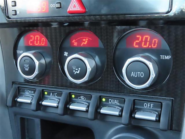 ８６ ＧＴリミテッド　スマキ－　オートクルーズ　ＤＶＤ再生機能　イモビライザー　ＥＴＣ付き　キーレスアクセス　メモリ－ナビ　横滑り防止機能　Ｗエアバック　ＡＵＸ　ナビＴＶ　オートエアコン　アルミホイール　ＡＢＳ　エアバック（13枚目）