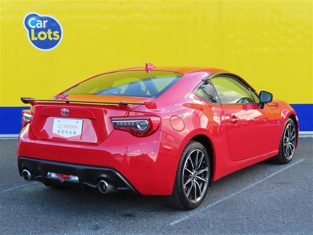 ８６ ＧＴリミテッド　スマキ－　オートクルーズ　ＤＶＤ再生機能　イモビライザー　ＥＴＣ付き　キーレスアクセス　メモリ－ナビ　横滑り防止機能　Ｗエアバック　ＡＵＸ　ナビＴＶ　オートエアコン　アルミホイール　ＡＢＳ　エアバック（16枚目）