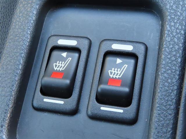 ８６ ＧＴリミテッド　スマキ－　オートクルーズ　ＤＶＤ再生機能　イモビライザー　ＥＴＣ付き　キーレスアクセス　メモリ－ナビ　横滑り防止機能　Ｗエアバック　ＡＵＸ　ナビＴＶ　オートエアコン　アルミホイール　ＡＢＳ　エアバック（18枚目）