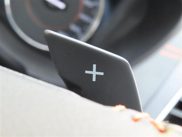 気分はＦ１レーサー！？パドルシフト付きで走りだけではなく雰囲気までスポーティに！ハンドルから手を離さなくてよいので、安全面も向上です。