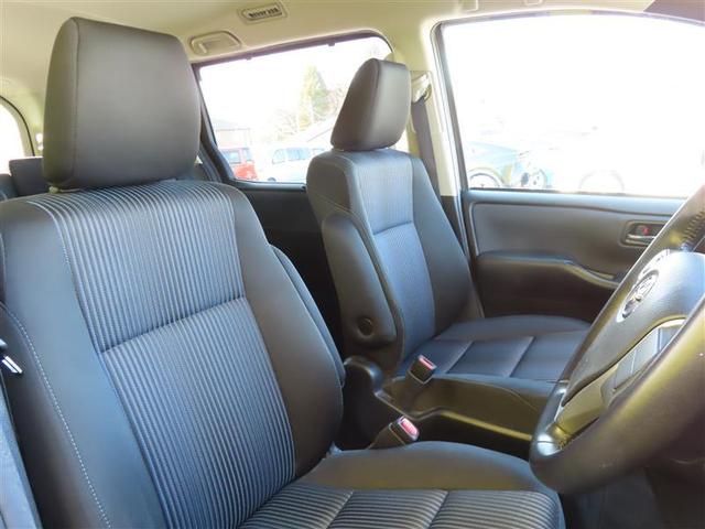 ヴォクシー ＺＳ　煌　ＴＳＳ　両側パワードア　アイドリングストップ車　パワーウィンド　横滑防止　ＤＶＤ可　フルフラットシート　盗難防止装置　スマートエントリー　Ｂカメラ　ＡＵＸ　ＬＥＤヘッドライト　メモリーナビ　３列シート（18枚目）