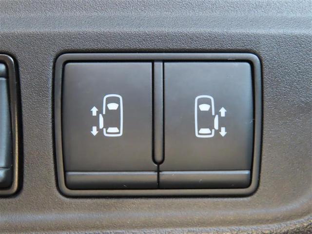 セレナ ハイウェイスターＶ　サイドエアバッグ　地デジフルセグ　アルミ　衝突被害軽減　三列シート　Ｗエアコン　エアバッグ　ＡＵＸ　両側オートスライドドア　ＬＥＤライト　クルコン　インテリジェントキー　メモリーナビ　ナビＴＶ　ＡＢＳ（4枚目）