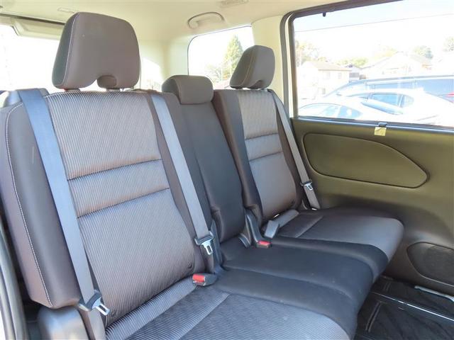 セレナ ハイウェイスターＶ　サイドエアバッグ　地デジフルセグ　アルミ　衝突被害軽減　三列シート　Ｗエアコン　エアバッグ　ＡＵＸ　両側オートスライドドア　ＬＥＤライト　クルコン　インテリジェントキー　メモリーナビ　ナビＴＶ　ＡＢＳ（18枚目）