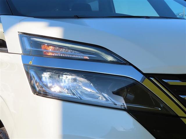 セレナ ハイウェイスターＶ　サイドエアバッグ　地デジフルセグ　アルミ　衝突被害軽減　三列シート　Ｗエアコン　エアバッグ　ＡＵＸ　両側オートスライドドア　ＬＥＤライト　クルコン　インテリジェントキー　メモリーナビ　ナビＴＶ　ＡＢＳ（23枚目）