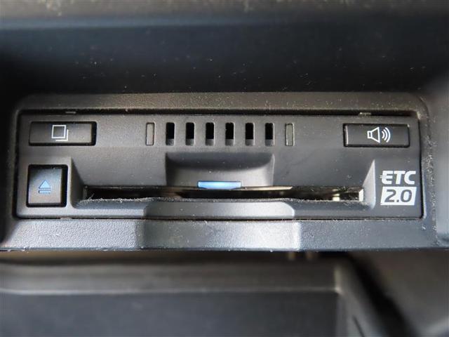 クラウンハイブリッド ＲＳ　衝突回避システム　ナビ　レーダークルーズ　ＥＴＣ２．０　Ｂカメラ　シートヒーター　ＬＥＤライト　スマートキー　ＤＶＤ　フルセグ　Ｂｌｕｅｔｏｏｔｈ　１８ＡＷ（8枚目）