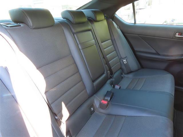 ＩＳ ＩＳ３００ｈ　Ｆスポーツ　Ｂモニ　地デジＴＶ　ナビＴＶ　オートエアコン　本革シート　スマートキー＆プッシュスタート　キーフリー　ミュージックプレイヤー接続可　パワーステアリング　メモリナビ　横滑り防止機能　エアバッグ　ＡＢＳ（25枚目）