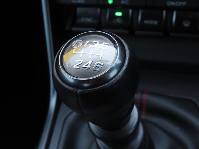 スポーツ志向の方にオススメ！やっぱりペダルは３個付いていないとね♪クルマに乗るのが楽しみになりますね。でも、スピード違反には気を付けて（笑）