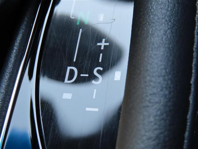 ＧＳ ＧＳ３００ｈ　バージョンＬ　衝突軽減　ＡＣ１００Ｖ　ＤＶＤ　ＬＥＤ　Ｂカメラ　パワーシート　スマートエントリー　ナビＴＶ　パワーウィンドウ　ＥＴＣ　エアバッグ　キーレス　ミュージックプレイヤー接続可　アルミホイール　クルコン（11枚目）