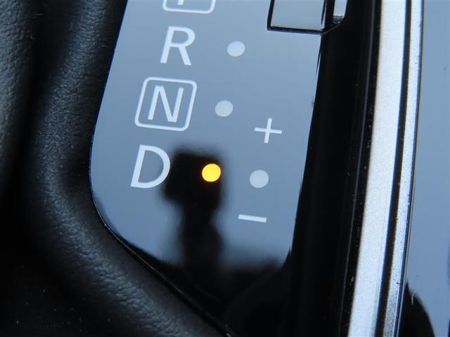 スカイライン ４００Ｒ　ミュージックプレイヤー接続可　本革シ－ト　横滑り防止装置　ＬＥＤヘッド　地デジ　キーレスエントリー　スマ－トキ－　バックモニター　ＤＶＤ再生　クルコン　ドラレコ　メモリーナビ　ナビＴＶ　ＡＡＣ　アルミ（11枚目）