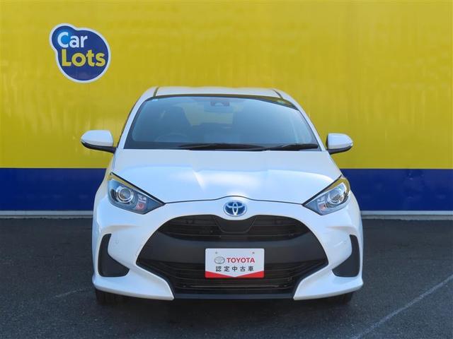 ヤリス ハイブリッドＸ　サイドエアバッグ　盗難防止　ＶＳＣ　クルコン　４ＷＤ　アイドリングストップ　ＥＴＣ　スマートキー　オートエアコン　ミュージックプレイヤー接続可　キーレス　エアバッグ　ＡＢＳ　追突防止装置（11枚目）