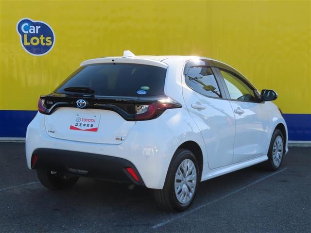 ヤリス ハイブリッドＸ　サイドエアバッグ　盗難防止　ＶＳＣ　クルコン　４ＷＤ　アイドリングストップ　ＥＴＣ　スマートキー　オートエアコン　ミュージックプレイヤー接続可　キーレス　エアバッグ　ＡＢＳ　追突防止装置（13枚目）