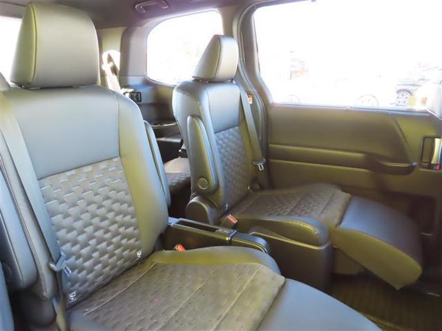 ヴォクシー S-Z スマートキープッシュスタート 両側電動パワースライドドア パワーウインドウ ETC車載器 LEDライト ナビ デュアルエアコン アルミホイール 盗難防止装置 記録簿 横滑り防止機能 ハーフレザーS(19枚目)