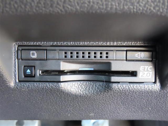 プリウスＰＨＶ Ｓナビパッケージ・ＧＲスポーツ　バックモニター　半革シート　スマキー　ナビＴＶ　地デジＴＶ　アルミホイール　横滑り防止装置　ドラレコ　ＬＥＤヘッド　クルーズコントロール　ＡＵＸ　エアバッグ　ＥＴＣ　キーレス　オートエアコン　ＡＢＳ（9枚目）