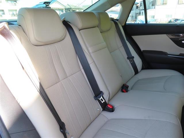 クラウンハイブリッド Ｇ－エグゼクティブ　サンル－フ　バックＣ　ナビＴＶ　地デジフルセグ　Ｐシート　ＬＥＤヘッドライト　クルコン　パワステ　エアコン　アルミ　盗難防止装置　横滑防止装置　ＡＵＸ　エアバッグ　ＥＴＣ　メモリーナビ　ＤＶＤ再生（23枚目）