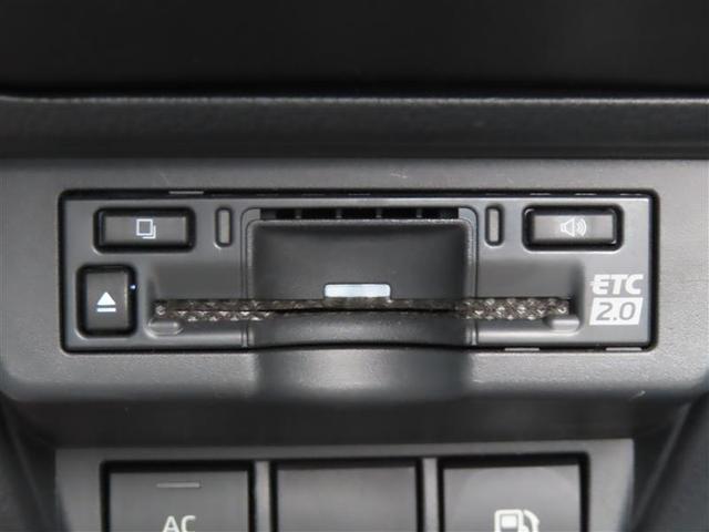 プリウス Ｕ　衝突回避システム　ＬＥＤ　ＡＣ１００Ｖ電源　Ｂモニター　クルーズコントロール　スマートキー　ＥＴＣ車載器　キーレス　ミュージックプレイヤー接続可　アルミ　盗難防止システム　サイドエアバッグ　テレビ（8枚目）