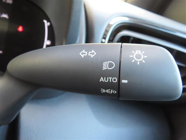 �`�t�s�n�̈ʒu�ɃZ�b�g���Ă����ƁA�Â��Ȃ����玩���Ń��C�g�̓_�����T�|�[�g���Ă���܂��I�������H�ł̃g���l���ʉߎ��ȂǕ֗��ł��I