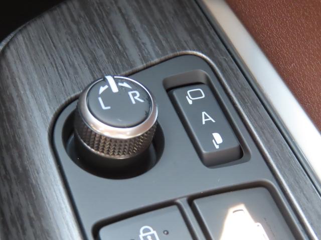 ハリアーハイブリッド Ｚ　レザーパッケージ　【雹害車】　衝突回避システム　ＴＣナビ　レーダークルーズ　ＥＴＣ２．０　Ｂカメラ　全方位カメラ　シートＡＣ・ヒーター　デジタルインナーミラー（録画機能付き）　Ｐバックドア　ＢＳＭ　ＬＥＤライト（15枚目）