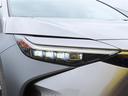 今や主流となってきました「LEDヘッドランプ」。消費電力も少なく、エコ走行に貢献します。コレが付いているだけで、優越感に浸れますよね。HIDに負けないくらい明るく安全です。