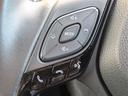 ブルートゥースに接続すれば、スマホに入れている音楽が聞けたり運転中に電話がかかってきてしまった場合もハンドルから電話を取ることができます!