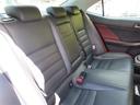 ラグジュアリー性充実の後部座席です。ゆったり座って快適な移動時間を過ごすことができそうです!