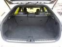 後部座席に座った場合でも、トランクはしっかりスペースを確保しています!みんなで旅行に出かけても、カバンやお土産もしっかり積めます。