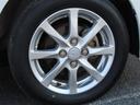 純正１４インチアルミを装備して、見た目も良好です。クルマはやっぱり外見も大切にしたいですよね。純正アルミは高い完成度で、クルマにマッチします。