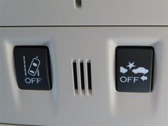 ���ͷڸ������ƥ�Ρ֥��������ȡ���ܡ�������ž�Υ��ݡ��Ȥ򤷤Ƥ���ޤ��� 3