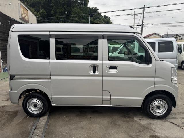 ＮＶ１００クリッパーバン ＤＸ　ＧＬパッケージ　４ＡＴ・パワーウィンドウ・キーレス・プライバシーガラス・ＥＴＣ・ワンオーナー・記録簿（6枚目）