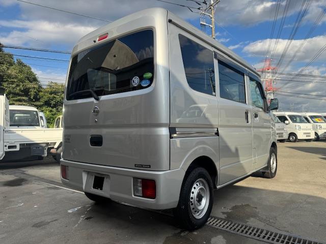 NV100クリッパーバン DX GLパッケージ 4速AT・パワーウィンドウ・キーレス・ETC・プライバシーガラス・オーバーヘッドシェルフ・ワンオーナー・記録簿(8枚目)