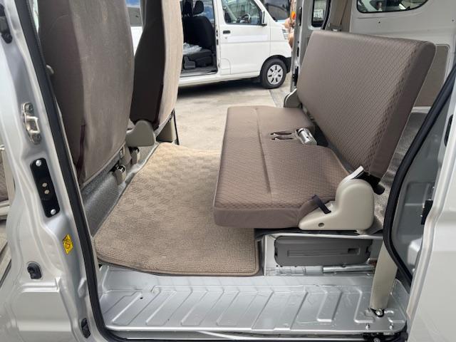 NV100クリッパーバン DX GLパッケージ 4速AT・パワーウィンドウ・キーレス・ETC・プライバシーガラス・オーバーヘッドシェルフ・ワンオーナー・記録簿(29枚目)