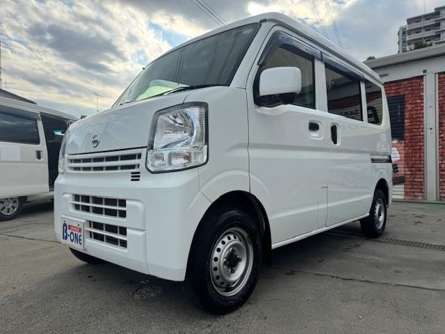 NV100クリッパーバン DX GLセーフティパッケージ 4速AT・Pソナー・パワーウィンドウ・電格ミラー・キーレス・AUTOライト・ナビ・バックカメラ・プライバシーガラス・オーバーヘッドシェルフ・ワンオーナー・記録簿(2枚目)